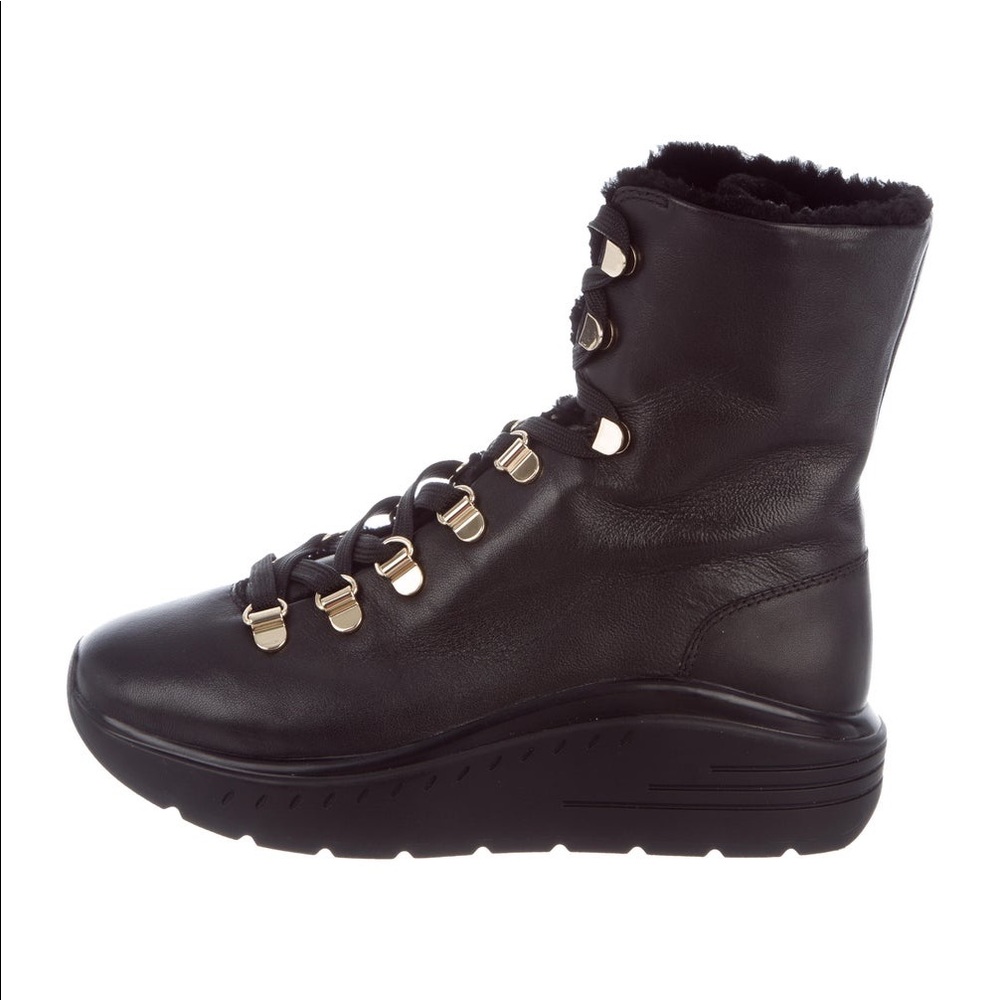 SOLD❌ Stuart Weizmann hiking boots